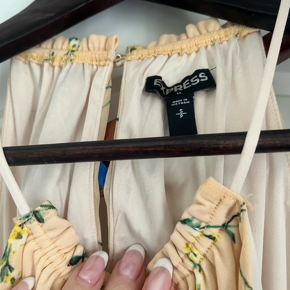 NWOT Express Tops (2) Adorable!! Size Small - Picture 2 of 4